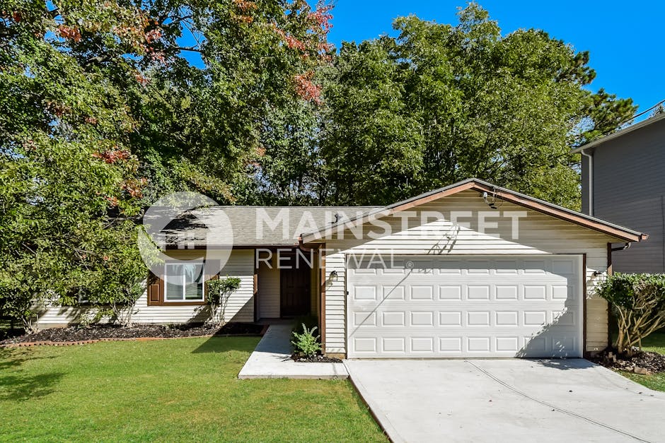 2154 Scarbrough Drive, Stone Mountain, GA 30088 Home for Rent 3 Beds, 2 Baths Main Street